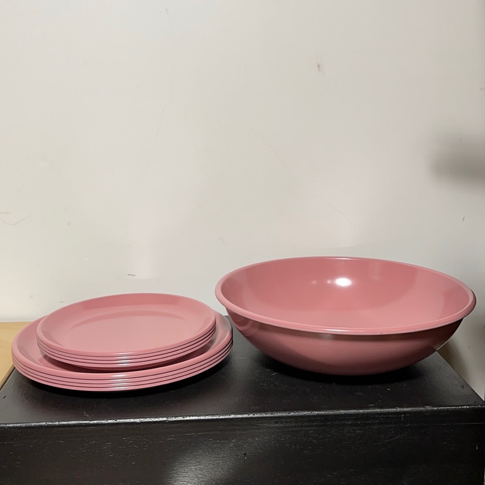 Melamine Vintage Rubbermaid dishes